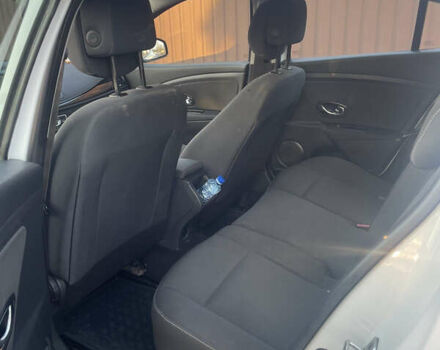 Рено Меган, объемом двигателя 1.5 л и пробегом 210 тыс. км за 7000 $, фото 7 на Automoto.ua