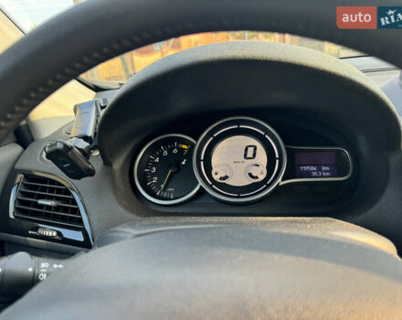 Рено Меган, объемом двигателя 1.6 л и пробегом 119 тыс. км за 8500 $, фото 7 на Automoto.ua