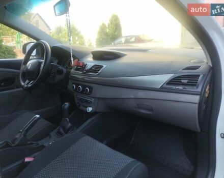Рено Меган, объемом двигателя 1.46 л и пробегом 300 тыс. км за 7000 $, фото 12 на Automoto.ua