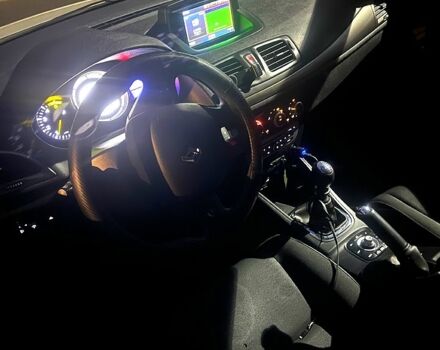 Рено Меган, объемом двигателя 1.5 л и пробегом 276 тыс. км за 7200 $, фото 4 на Automoto.ua