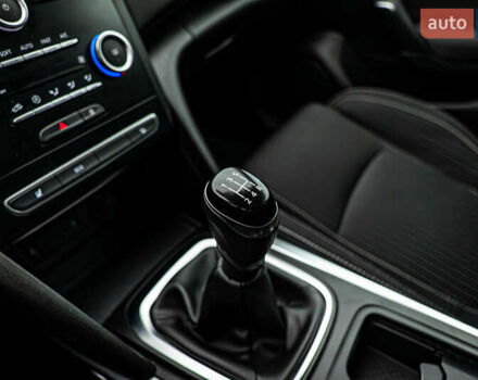 Рено Меган, объемом двигателя 1.6 л и пробегом 98 тыс. км за 12052 $, фото 18 на Automoto.ua