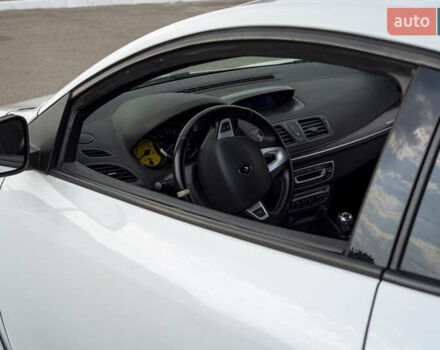 Рено Меган, об'ємом двигуна 2 л та пробігом 122 тис. км за 11000 $, фото 34 на Automoto.ua