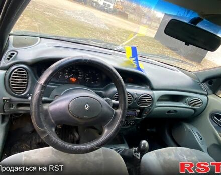 Рено Меган, объемом двигателя 16 л и пробегом 250 тыс. км за 1850 $, фото 6 на Automoto.ua