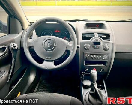 Рено Меган, объемом двигателя 1.6 л и пробегом 215 тыс. км за 4200 $, фото 7 на Automoto.ua