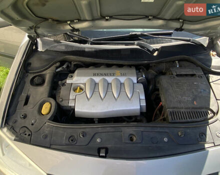 Рено Меган, объемом двигателя 1.6 л и пробегом 204 тыс. км за 5000 $, фото 8 на Automoto.ua