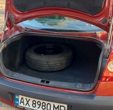 Рено Меган, объемом двигателя 1.6 л и пробегом 254 тыс. км за 4950 $, фото 6 на Automoto.ua