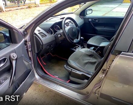 Рено Меган, объемом двигателя 1.6 л и пробегом 307 тыс. км за 3800 $, фото 3 на Automoto.ua