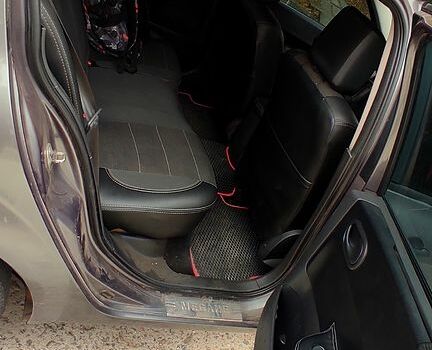 Рено Меган, объемом двигателя 1.6 л и пробегом 307 тыс. км за 3800 $, фото 4 на Automoto.ua