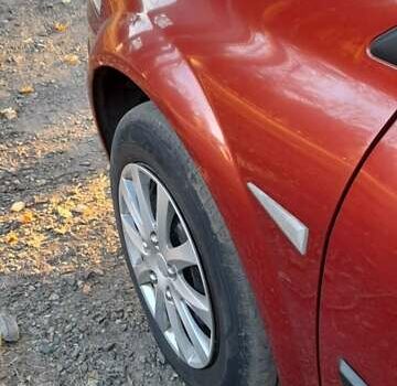 Рено Меган, объемом двигателя 1.6 л и пробегом 254 тыс. км за 4950 $, фото 3 на Automoto.ua