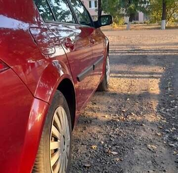 Рено Меган, объемом двигателя 1.6 л и пробегом 254 тыс. км за 4950 $, фото 7 на Automoto.ua