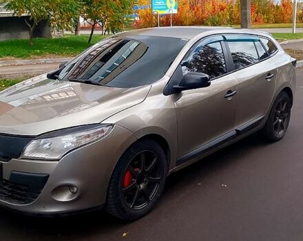 Рено Меган, объемом двигателя 1.5 л и пробегом 300 тыс. км за 7000 $, фото 1 на Automoto.ua