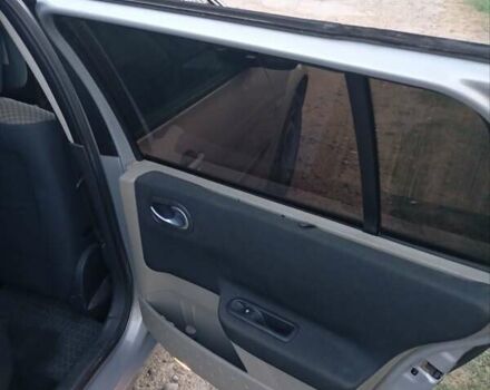 Рено Меган, объемом двигателя 1.6 л и пробегом 517 тыс. км за 3750 $, фото 5 на Automoto.ua