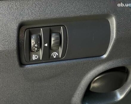 Рено Меган, объемом двигателя 1.4 л и пробегом 245 тыс. км за 3790 $, фото 19 на Automoto.ua