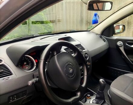 Рено Меган, объемом двигателя 1.4 л и пробегом 256 тыс. км за 4800 $, фото 2 на Automoto.ua