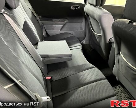 Рено Меган, объемом двигателя 1.6 л и пробегом 218 тыс. км за 5300 $, фото 5 на Automoto.ua