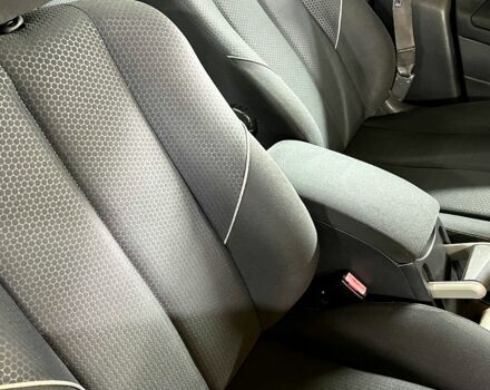 Рено Меган, объемом двигателя 1.6 л и пробегом 218 тыс. км за 5300 $, фото 6 на Automoto.ua