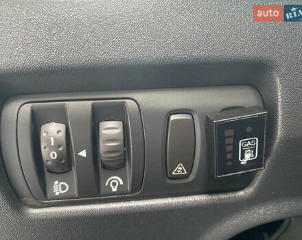 Рено Меган, об'ємом двигуна 1.6 л та пробігом 195 тис. км за 5400 $, фото 37 на Automoto.ua