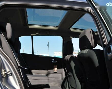 Рено Меган, объемом двигателя 1.6 л и пробегом 185 тыс. км за 6300 $, фото 23 на Automoto.ua