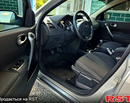 Рено Меган, объемом двигателя 1.6 л и пробегом 225 тыс. км за 4350 $, фото 4 на Automoto.ua