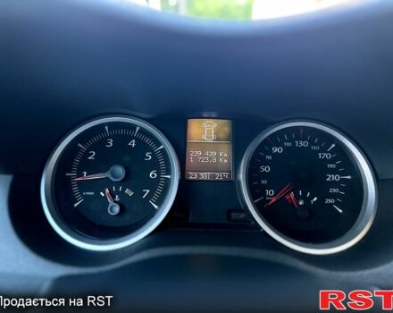 Рено Меган 2006 в Компанеевке на Automoto.ua Рено Меган, объемом двигателя 1.5 л и пробегом 239 тыс. км за 4499 $, фото 11 на Automoto.ua