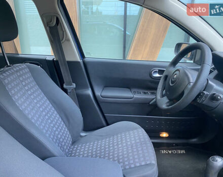 Рено Меган, об'ємом двигуна 1.6 л та пробігом 195 тис. км за 5400 $, фото 48 на Automoto.ua