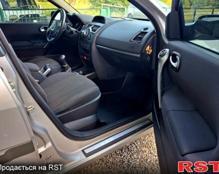 Рено Меган, объемом двигателя 1.6 л и пробегом 225 тыс. км за 4350 $, фото 6 на Automoto.ua