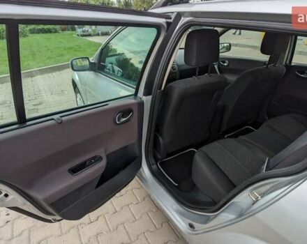 Рено Меган, объемом двигателя 1.6 л и пробегом 214 тыс. км за 4999 $, фото 12 на Automoto.ua