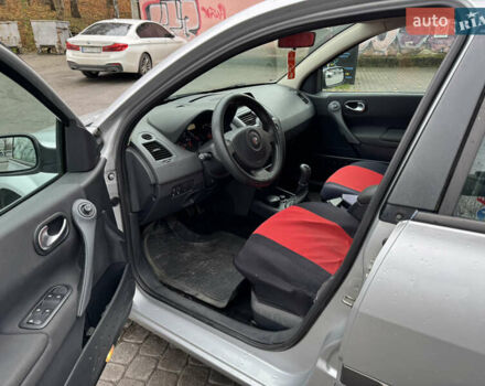 Рено Меган, об'ємом двигуна 1.6 л та пробігом 223 тис. км за 4550 $, фото 8 на Automoto.ua
