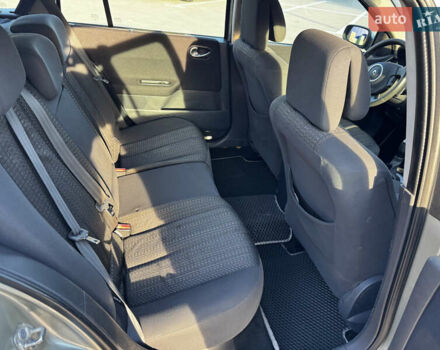 Рено Меган, объемом двигателя 1.6 л и пробегом 283 тыс. км за 5400 $, фото 23 на Automoto.ua