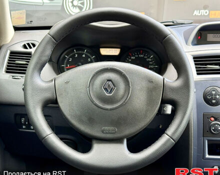 Рено Меган, объемом двигателя 1.6 л и пробегом 229 тыс. км за 5300 $, фото 9 на Automoto.ua