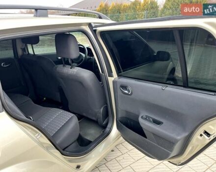 Рено Меган, объемом двигателя 1.46 л и пробегом 272 тыс. км за 5300 $, фото 23 на Automoto.ua