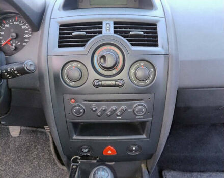 Рено Меган, объемом двигателя 1.6 л и пробегом 255 тыс. км за 5000 $, фото 12 на Automoto.ua