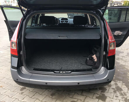 Рено Меган, объемом двигателя 1.6 л и пробегом 209 тыс. км за 5650 $, фото 9 на Automoto.ua