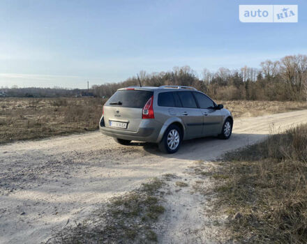 Рено Меган, объемом двигателя 1.6 л и пробегом 250 тыс. км за 5500 $, фото 10 на Automoto.ua