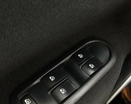 Рено Меган, об'ємом двигуна 1.6 л та пробігом 158 тис. км за 6400 $, фото 13 на Automoto.ua