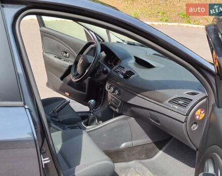 Рено Меган, объемом двигателя 1.46 л и пробегом 261 тыс. км за 7200 $, фото 6 на Automoto.ua