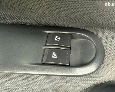 Рено Меган, объемом двигателя 1.4 л и пробегом 190 тыс. км за 5590 $, фото 15 на Automoto.ua