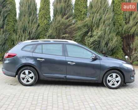 Рено Меган, объемом двигателя 1.46 л и пробегом 235 тыс. км за 6499 $, фото 4 на Automoto.ua