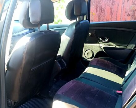 Рено Меган, объемом двигателя 1.5 л и пробегом 360 тыс. км за 6100 $, фото 2 на Automoto.ua