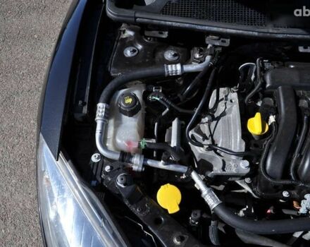 Рено Меган 2009 у Києві на Automoto.ua Рено Меган, об'ємом двигуна 1.6 л та пробігом 146 тис. км за 7300 $, фото 26 на Automoto.ua