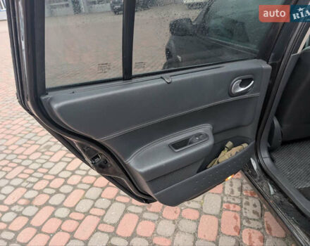 Рено Меган, объемом двигателя 1.6 л и пробегом 244 тыс. км за 5700 $, фото 23 на Automoto.ua