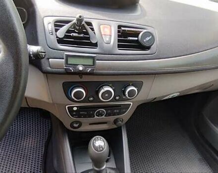 Рено Меган, объемом двигателя 1.46 л и пробегом 307 тыс. км за 6600 $, фото 14 на Automoto.ua