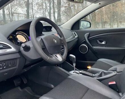 Рено Меган, об'ємом двигуна 2 л та пробігом 177 тис. км за 7400 $, фото 16 на Automoto.ua