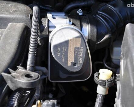 Рено Меган 2009 у Києві на Automoto.ua Рено Меган, об'ємом двигуна 1.6 л та пробігом 146 тис. км за 7300 $, фото 28 на Automoto.ua