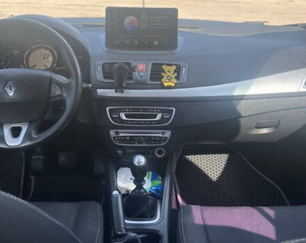 Рено Меган 2009 в Лозовой на Automoto.ua Рено Меган, объемом двигателя 1.5 л и пробегом 301 тыс. км за 7000 $, фото 10 на Automoto.ua