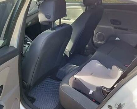 Рено Меган, объемом двигателя 1.46 л и пробегом 307 тыс. км за 6600 $, фото 10 на Automoto.ua