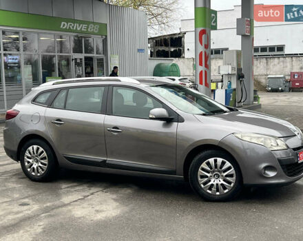 Рено Меган, объемом двигателя 1.6 л и пробегом 216 тыс. км за 6800 $, фото 7 на Automoto.ua