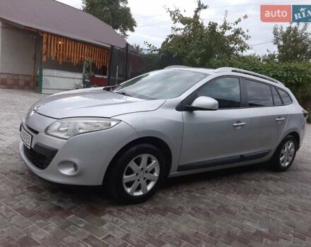 Рено Меган, объемом двигателя 1.5 л и пробегом 210 тыс. км за 7200 $, фото 12 на Automoto.ua