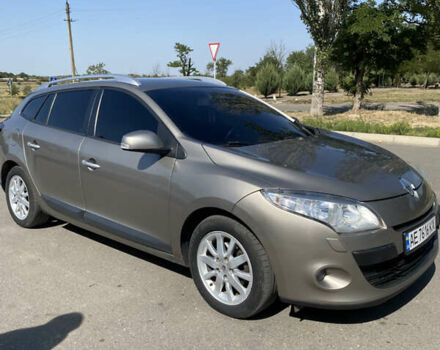 Рено Меган, об'ємом двигуна 1.46 л та пробігом 243 тис. км за 7400 $, фото 4 на Automoto.ua