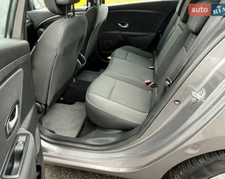 Рено Меган, объемом двигателя 1.6 л и пробегом 216 тыс. км за 6800 $, фото 39 на Automoto.ua